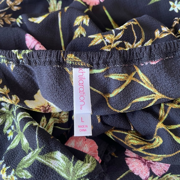 Xhilariation - floral dress of shoulder - Picture 3 of 3